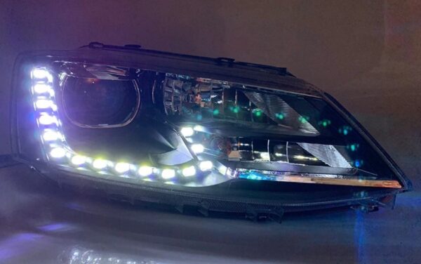 Farol jetta MK6 OEM 11-17 LED - Image 2